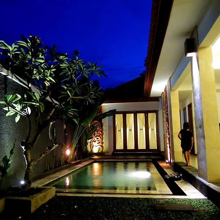 Jayastuti House Vila Ubud Quarto foto