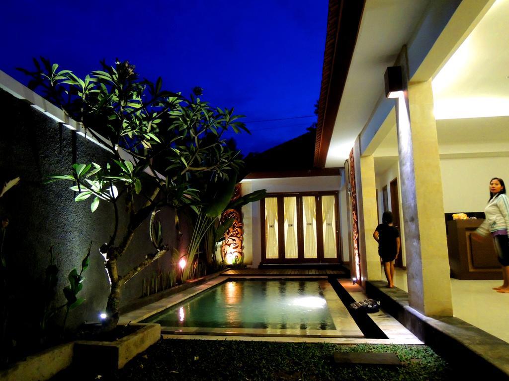 Jayastuti House Vila Ubud Quarto foto